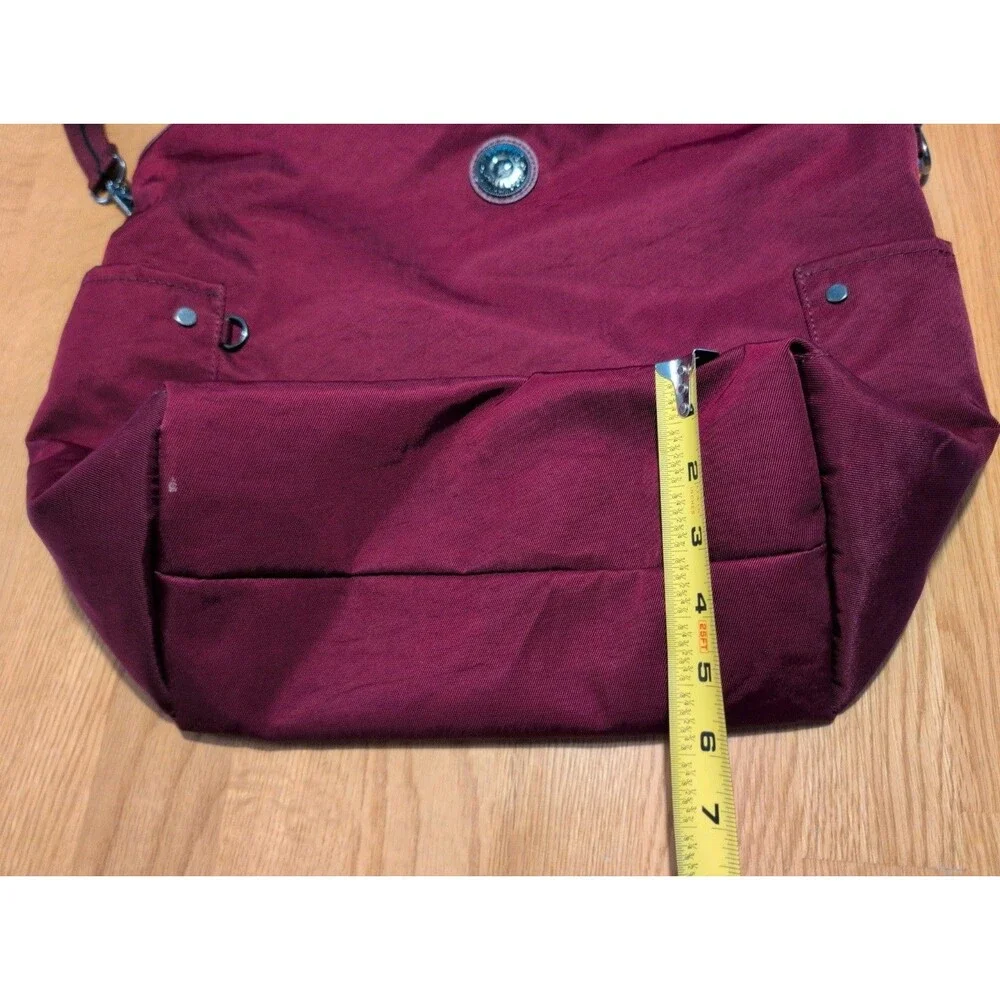 Kipling Urbana Large shoulder Hobo bag Burgandy Nylon Adjustable Strap Pockets